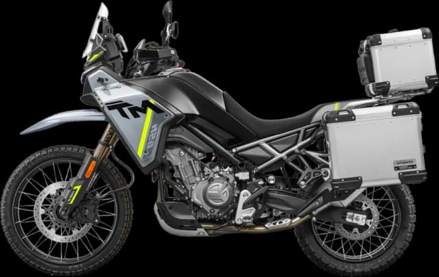 CFMOTO 450MT de perfil